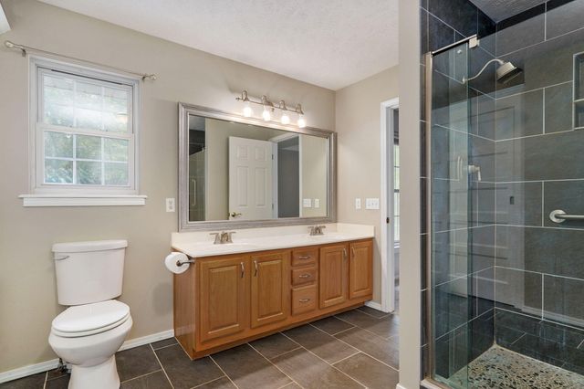5757 S Foxboro Trail, Springfield, MO 65804