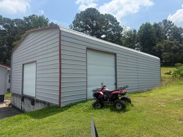 1041 Round Pond Road, Lafayette, GA 30728