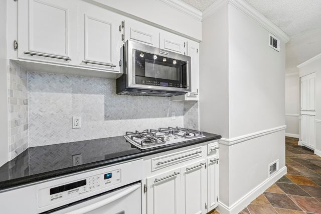8324 Moorcroft Drive, Dallas, TX 75228