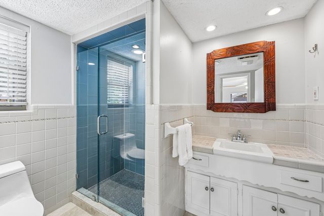 8324 Moorcroft Drive, Dallas, TX 75228