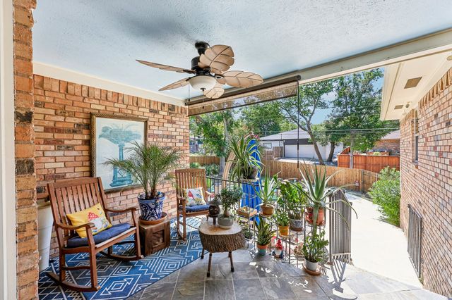 8324 Moorcroft Drive, Dallas, TX 75228