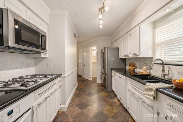 8324 Moorcroft Drive, Dallas, TX 75228
