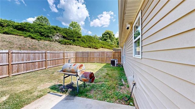 3801 Bluestem Drive, Greensboro, NC 27405