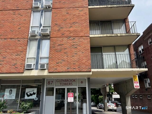 87 Glenbrook Road S, Stamford, CT 06902
