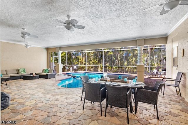 2817 SW 42nd LN, Cape Coral, FL 33914