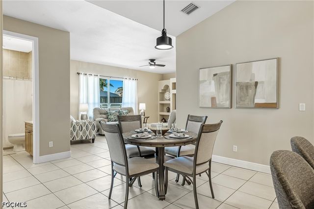 2817 SW 42nd LN, Cape Coral, FL 33914
