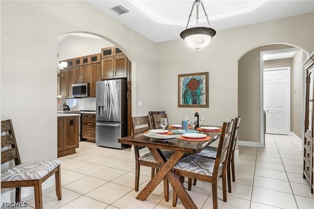 2817 SW 42nd LN, Cape Coral, FL 33914