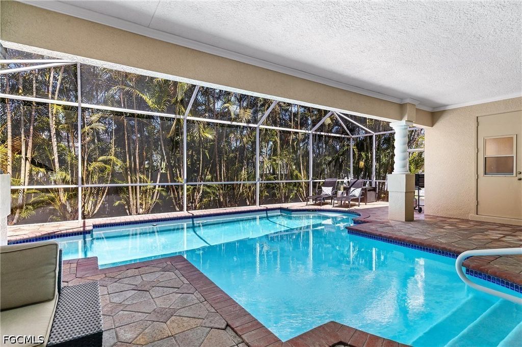 2817 SW 42nd LN, Cape Coral, FL 33914