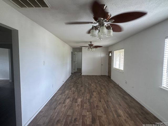 15314 Oak, Lytle, TX 78052