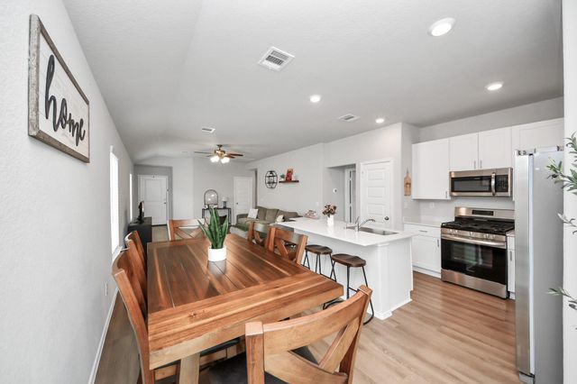 139 Reese Ravine Lane, Magnolia, TX 77354