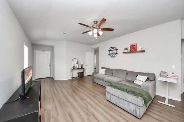 139 Reese Ravine Lane, Magnolia, TX 77354