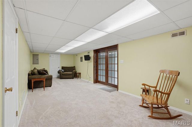 130 Holly Garden Drive, Ballwin, MO 63021