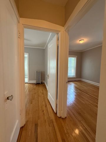 1504 Pitner Avenue, Evanston, IL 60201
