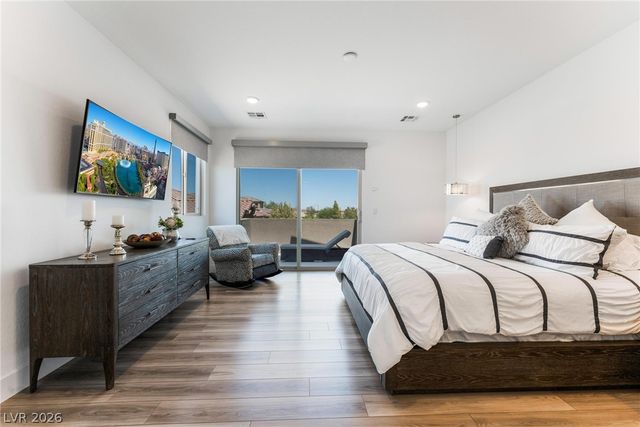 7230 Galaxy Dune Street, Las Vegas, NV 89148