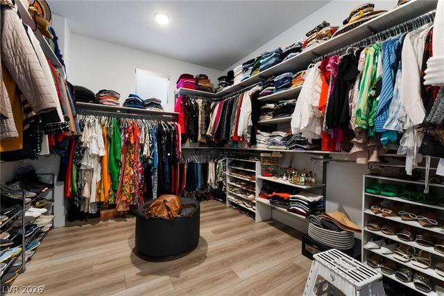 7230 Galaxy Dune Street, Las Vegas, NV 89148