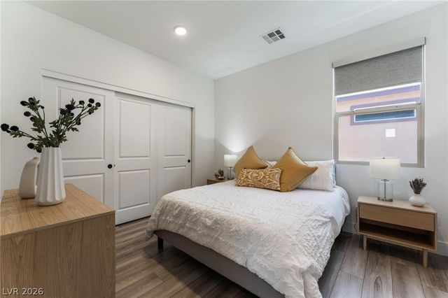 7230 Galaxy Dune Street, Las Vegas, NV 89148