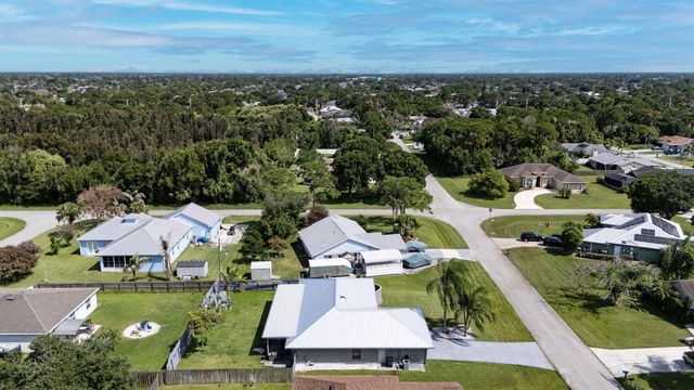 1685 SW Schleicher Lane, Port St. Lucie, FL 34984