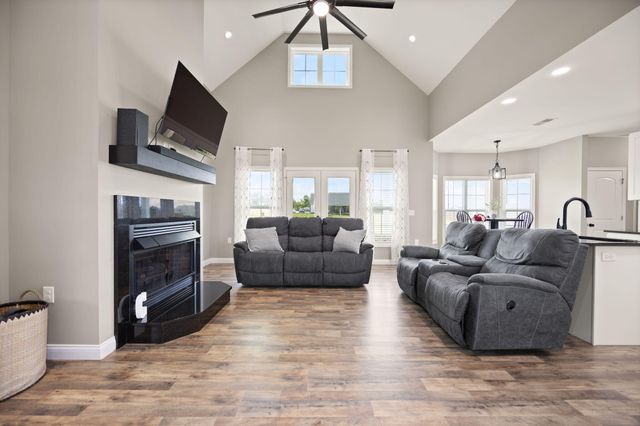57 Beth Lane, Hustonville, KY 40437