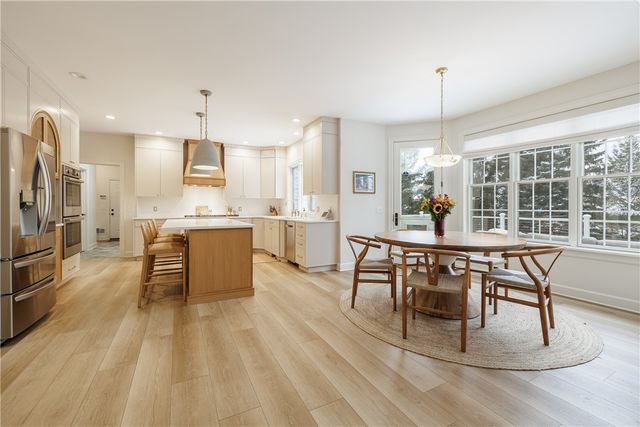 9 Lusk Farm Circle, Pittsford, NY 14534