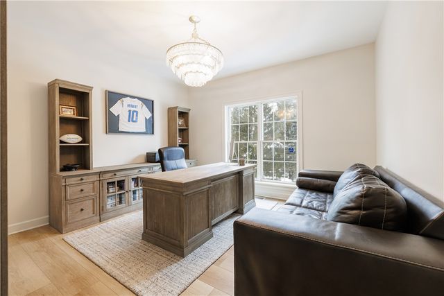 9 Lusk Farm Circle, Pittsford, NY 14534