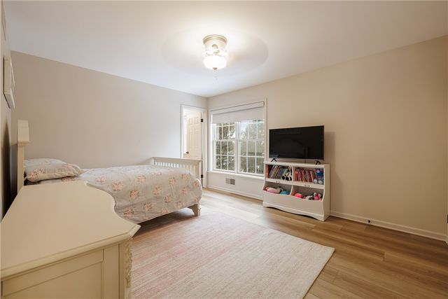 9 Lusk Farm Circle, Pittsford, NY 14534