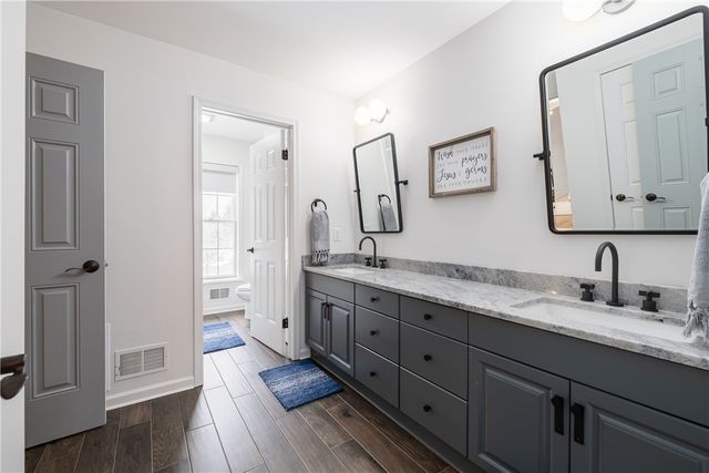 9 Lusk Farm Circle, Pittsford, NY 14534