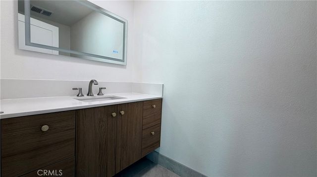 423 S Citrus, Los Angeles, CA 90036