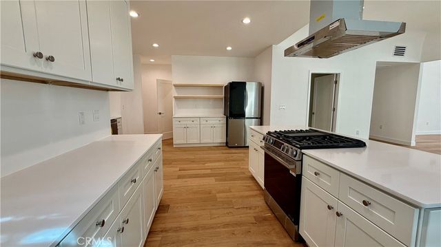 423 S Citrus, Los Angeles, CA 90036