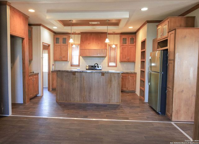 391 County Road 445, Hondo, TX 78861