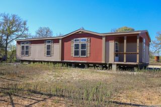 391 County Road 445, Hondo, TX 78861