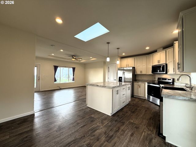 15130 S HIGHWAY 101, Brookings, OR 97415