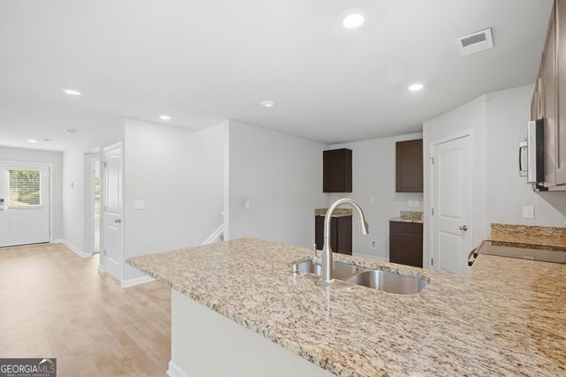 399 Toronto Circle, Hampton, GA 30228