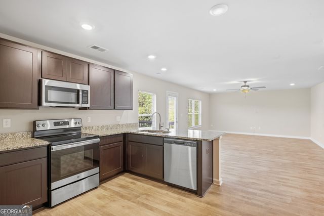 399 Toronto Circle, Hampton, GA 30228