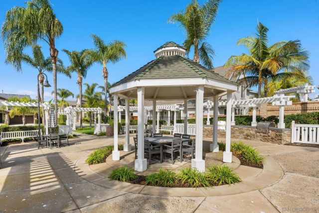 605 Seaward, Carlsbad, CA 92011