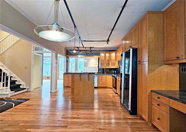 254 Riverview Trail 67, Roswell, GA 30075