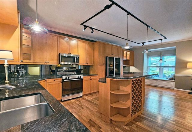 254 Riverview Trail 67, Roswell, GA 30075