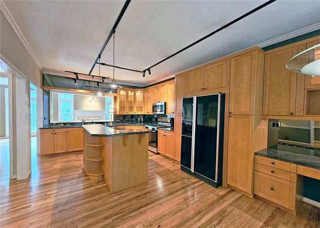 254 Riverview Trail 67, Roswell, GA 30075