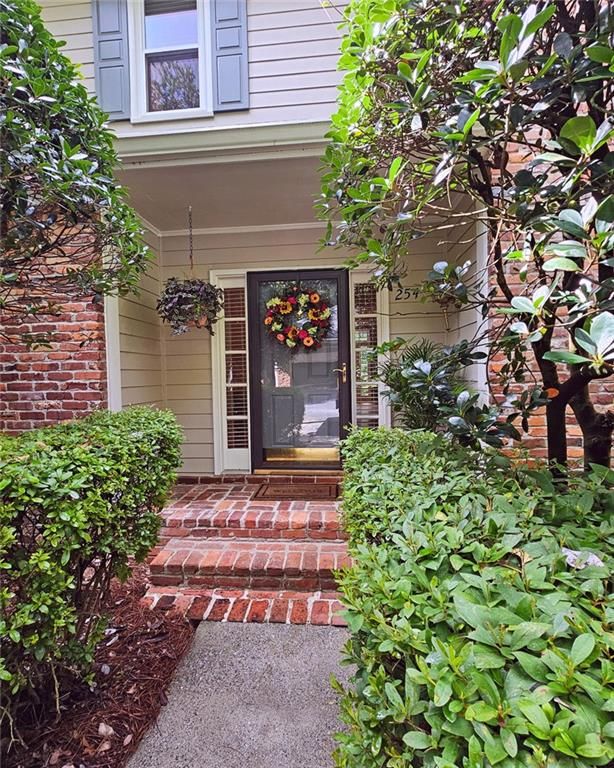 254 Riverview Trail 67, Roswell, GA 30075