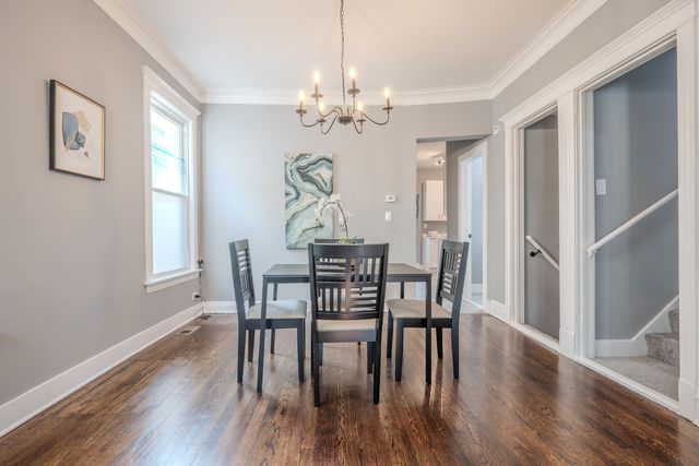 7836 S Saint Lawrence Avenue, Chicago, IL 60619