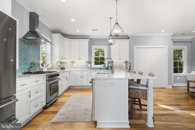 3209 NOTTAGE LN, Falls Church, VA 22042