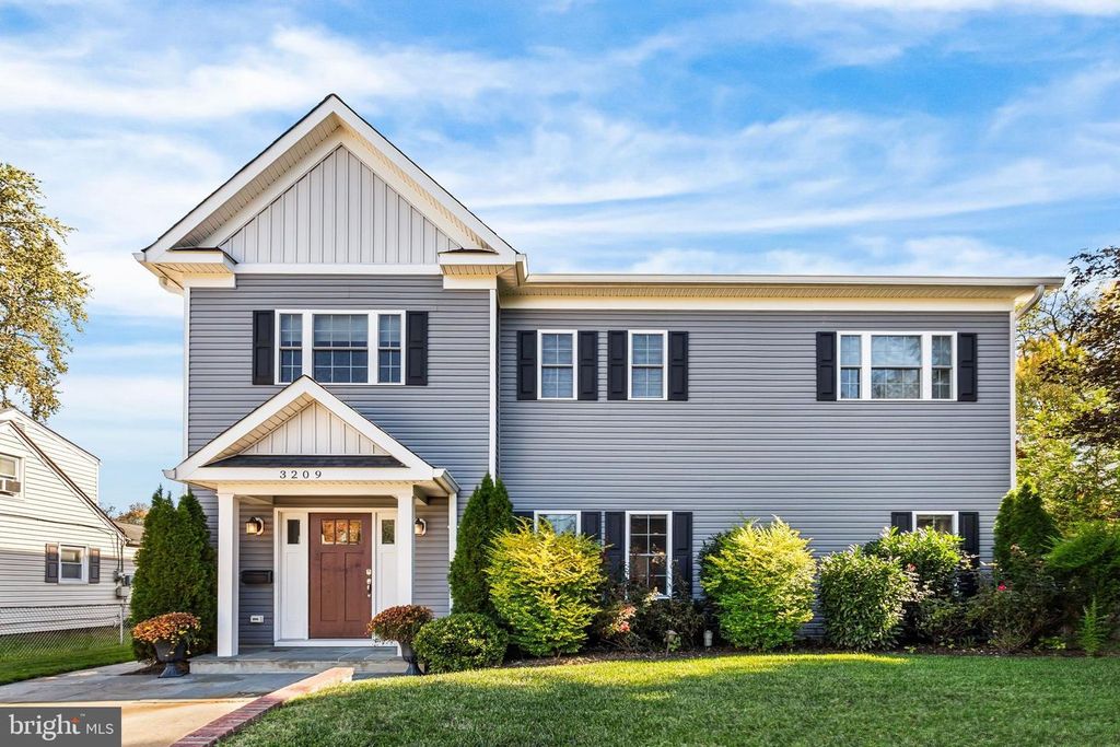 3209 NOTTAGE LN, Falls Church, VA 22042