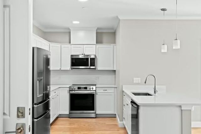 485 Blue Hills Parkway 2, Milton, MA 02186