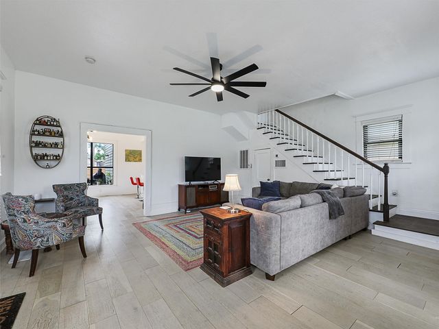 1200 W Walker Street, Denison, TX 75020