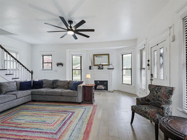 1200 W Walker Street, Denison, TX 75020