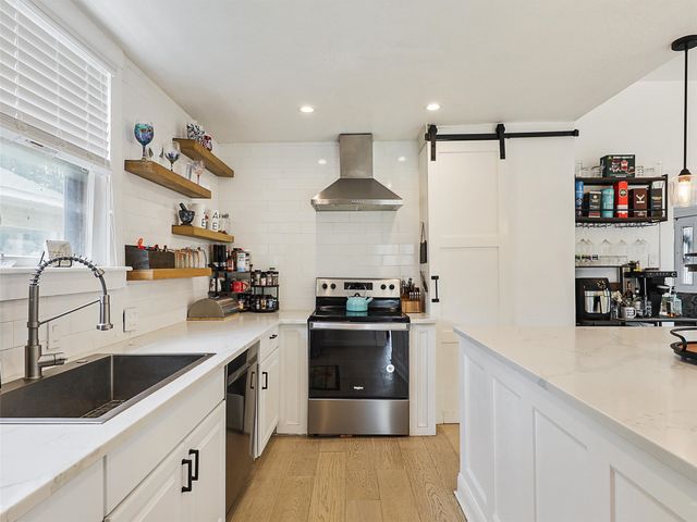 1200 W Walker Street, Denison, TX 75020