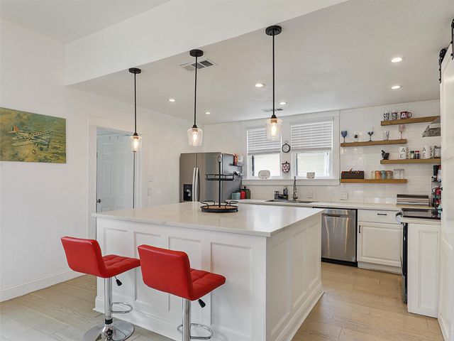 1200 W Walker Street, Denison, TX 75020