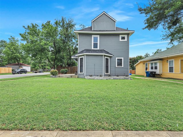 1200 W Walker Street, Denison, TX 75020