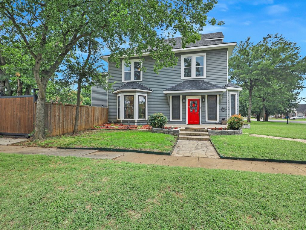 1200 W Walker Street, Denison, TX 75020