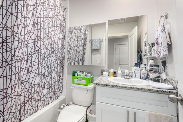 8012 S MAGIC Drive, Casa Grande, AZ 85193