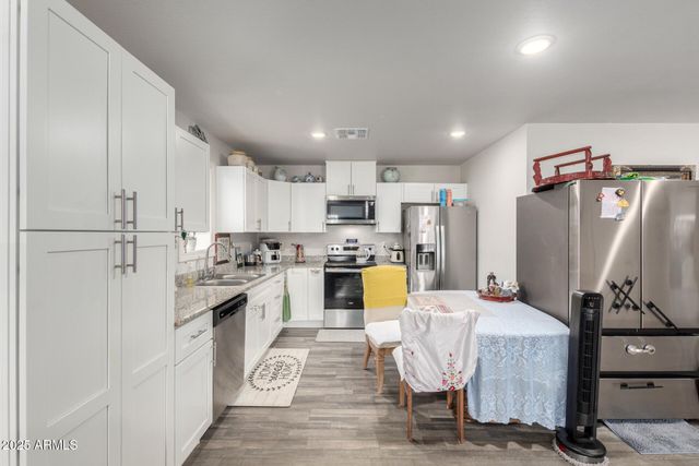 8012 S MAGIC Drive, Casa Grande, AZ 85193